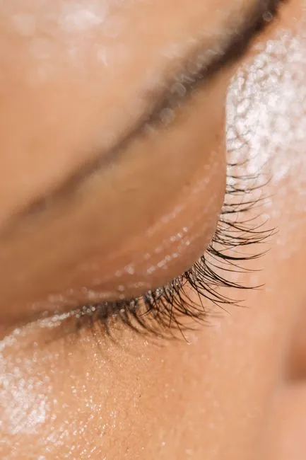 Close-up of natural lashes after a lift and tint
